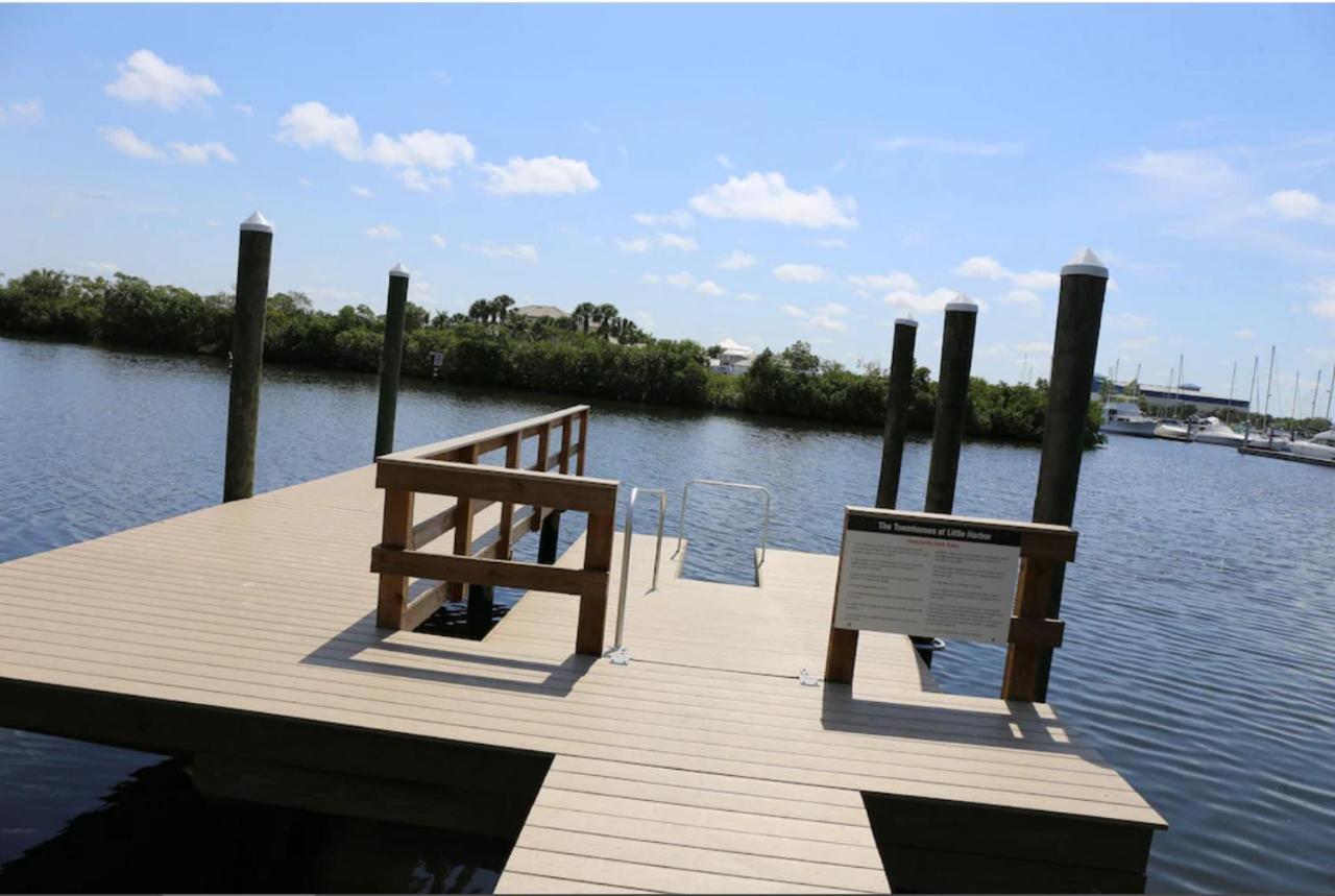 Beautiful New Luxury Townhome With Private Beach And Swimming Pools รัสกิน ภายนอก รูปภาพ