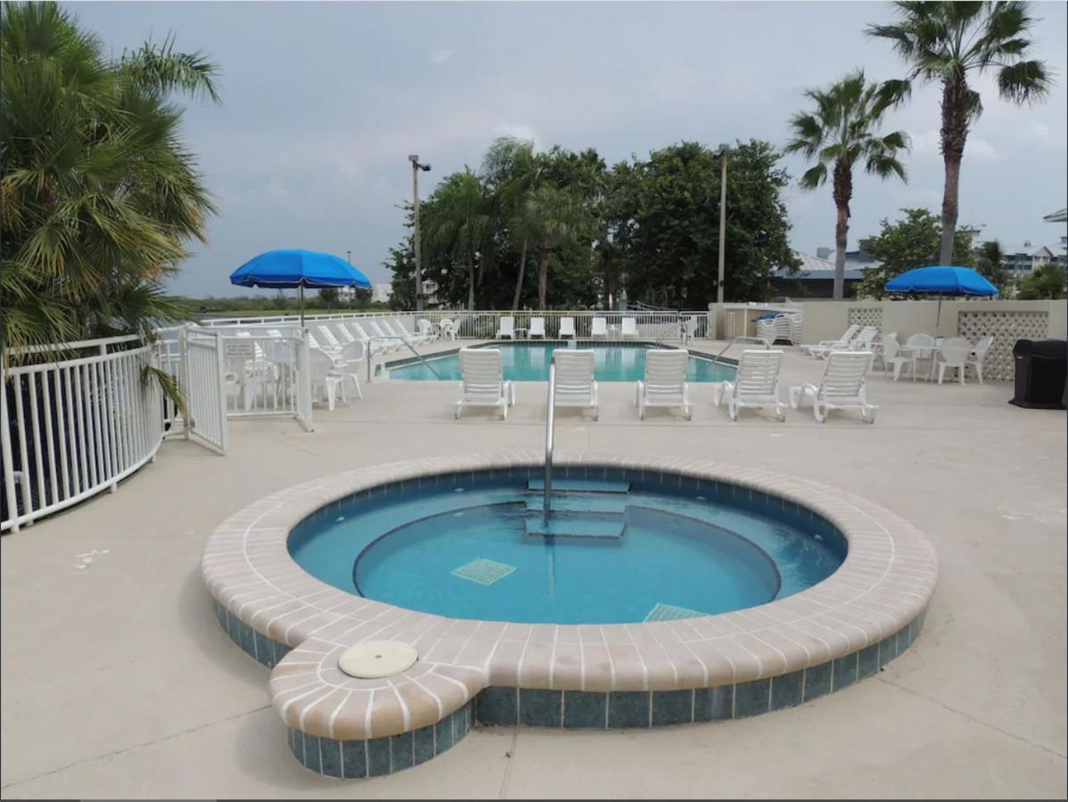 Beautiful New Luxury Townhome With Private Beach And Swimming Pools รัสกิน ภายนอก รูปภาพ